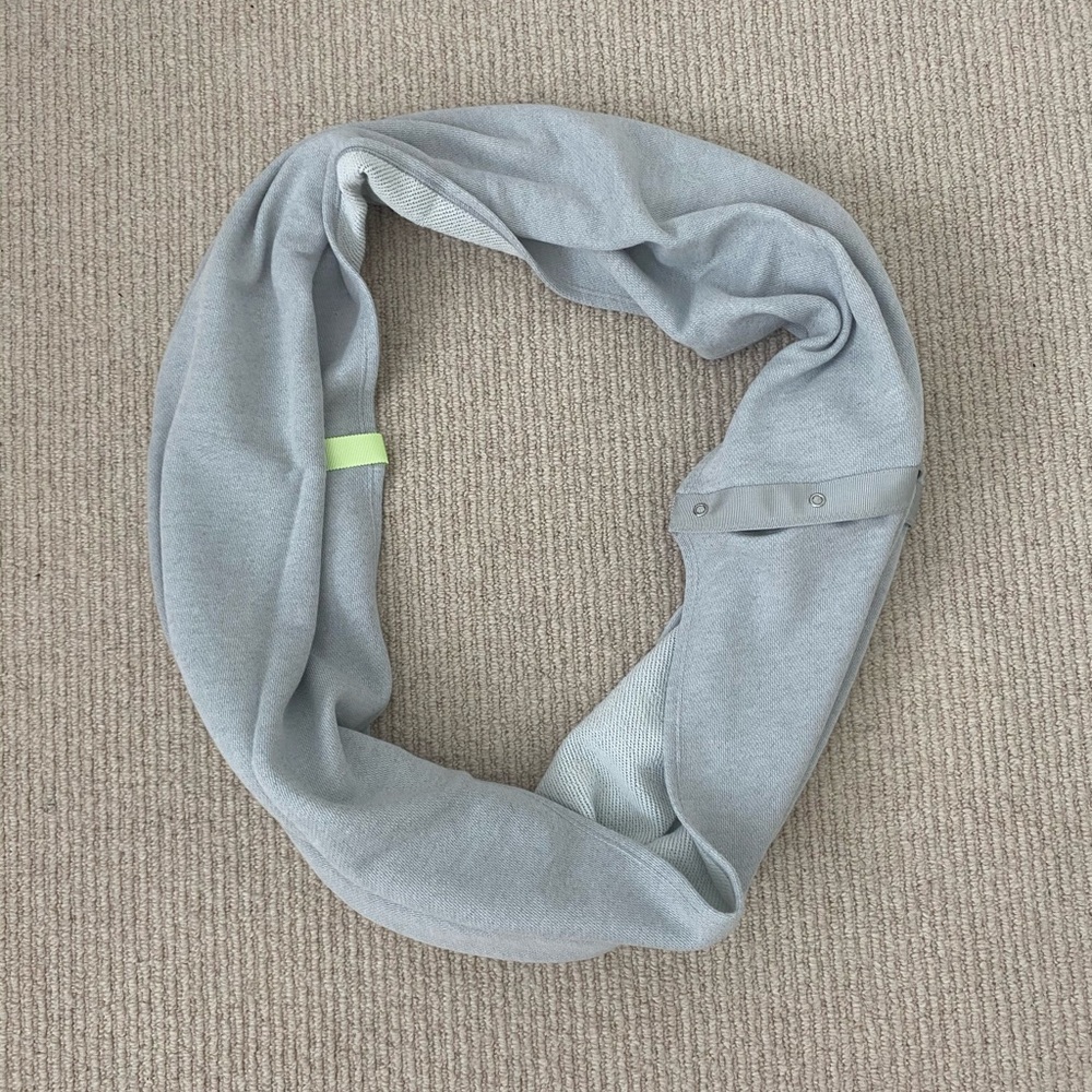 Lulu Lemon Infinity Scarf
